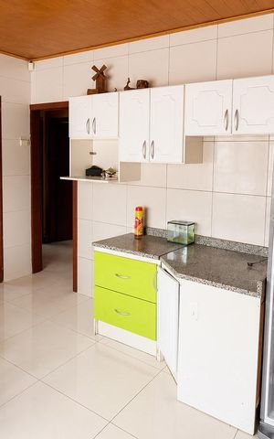 Casa para alugar com 350m², 2 quartos e 2 vagas Casa para alugar com 350m², 2 quartos e 2 vagasCozinha