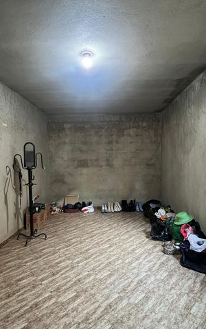 Casa à venda com 300m², 4 quartos e 4 vagas Casa à venda com 300m², 4 quartos e 4 vagasQuarto Suíte 2