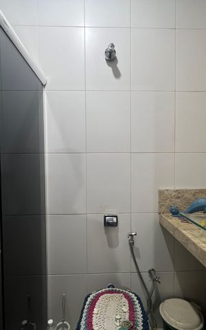 Casa à venda com 300m², 4 quartos e 4 vagas Casa à venda com 300m², 4 quartos e 4 vagasBanheiro da Suíte 2