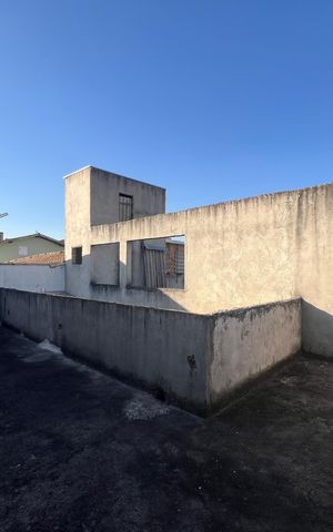 Casa à venda com 300m², 4 quartos e 4 vagas Casa à venda com 300m², 4 quartos e 4 vagasCobertura
