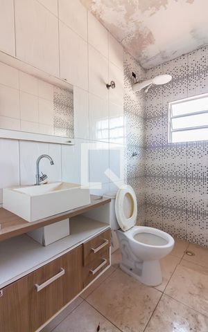Casa para alugar com 125m², 3 quartos e 2 vagas Casa para alugar com 125m², 3 quartos e 2 vagasBanheiro