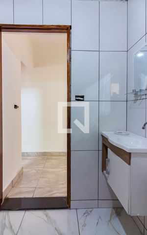 Casa para alugar com 125m², 3 quartos e 2 vagas Casa para alugar com 125m², 3 quartos e 2 vagasBanheiro