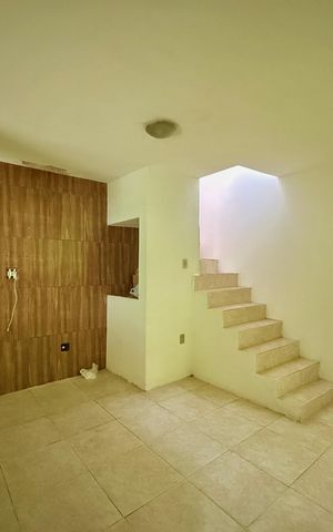 Casa para alugar com 60m², 2 quartos e 1 vaga Casa para alugar com 60m², 2 quartos e 1 vagaSala