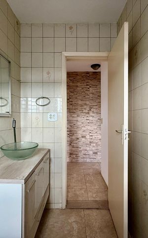 Casa para alugar com 60m², 2 quartos e 1 vaga Casa para alugar com 60m², 2 quartos e 1 vagaBanheiro
