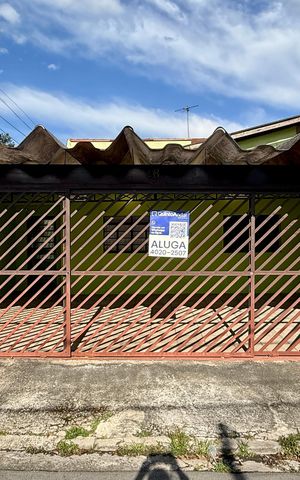 Casa para alugar com 60m², 2 quartos e 1 vaga Casa para alugar com 60m², 2 quartos e 1 vagaFachada