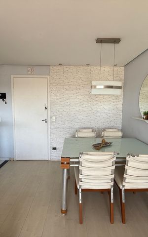 Apartamento à venda com 56m², 2 quartos e 1 vaga Apartamento à venda com 56m², 2 quartos e 1 vagaSala