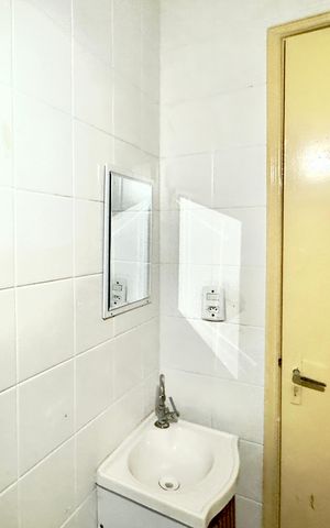 Casa para alugar com 65m², 2 quartos e 2 vagas Casa para alugar com 65m², 2 quartos e 2 vagasBanheiro da suíte
