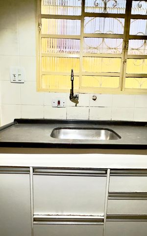 Casa para alugar com 65m², 2 quartos e 2 vagas Casa para alugar com 65m², 2 quartos e 2 vagasCozinha