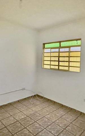Casa para alugar com 65m², 2 quartos e 2 vagas Casa para alugar com 65m², 2 quartos e 2 vagasSala