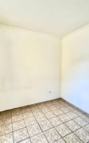 Casa para alugar com 65m², 2 quartos e 2 vagas Casa para alugar com 65m², 2 quartos e 2 vagasSuíte