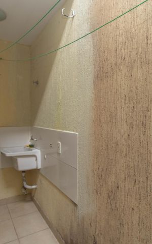 Casa à venda com 60m², 2 quartos e 1 vaga Casa à venda com 60m², 2 quartos e 1 vagaÁrea de Serviço