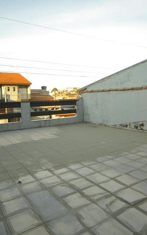 Casa à venda com 160m², 2 quartos e 4 vagasVaranda/Quintal 