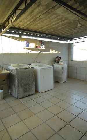 Casa à venda com 160m², 2 quartos e 4 vagasÁrea de serviço 