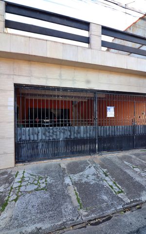 Casa para alugar com 60m², 2 quartos e sem vagaFachada