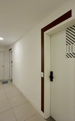 Studio à venda com 29m², 1 quarto e sem vaga Studio à venda com 29m², 1 quarto e sem vagaHall Apartamento