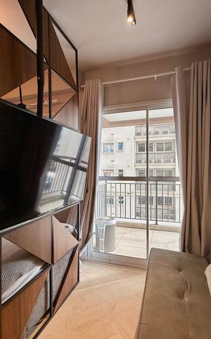 Studio à venda com 29m², 1 quarto e sem vaga Studio à venda com 29m², 1 quarto e sem vagaSala