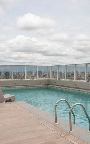 Studio à venda com 29m², 1 quarto e sem vaga Studio à venda com 29m², 1 quarto e sem vagaPiscina