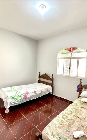 Casa à venda com 300m², 4 quartos e 3 vagas Casa à venda com 300m², 4 quartos e 3 vagasQuarto 1