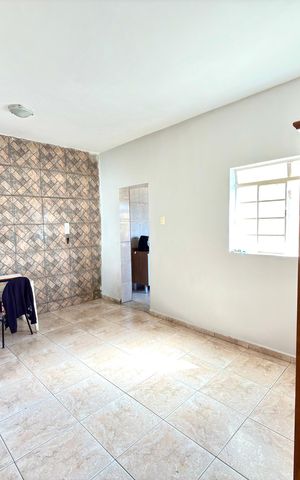 Casa à venda com 300m², 4 quartos e 3 vagas Casa à venda com 300m², 4 quartos e 3 vagasCopa