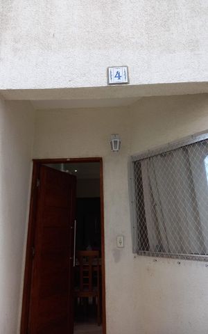 Casa de condomínio à venda com 66m², 2 quartos e 1 vagaEntrada