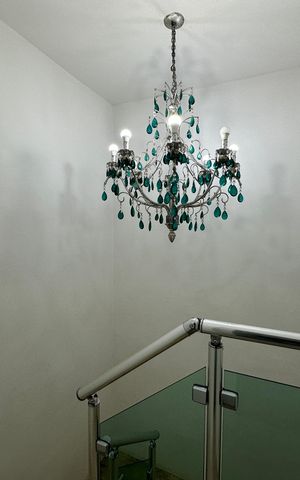 Casa de condomínio à venda com 110m², 3 quartos e 2 vagas Casa de condomínio à venda com 110m², 3 quartos e 2 vagasEscada