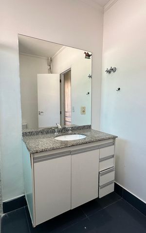 Casa de condomínio à venda com 110m², 3 quartos e 2 vagas Casa de condomínio à venda com 110m², 3 quartos e 2 vagasBanheiro da Suíte 2