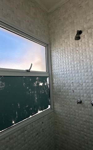 Casa de condomínio à venda com 110m², 3 quartos e 2 vagas Casa de condomínio à venda com 110m², 3 quartos e 2 vagasBanheiro da Suíte 2