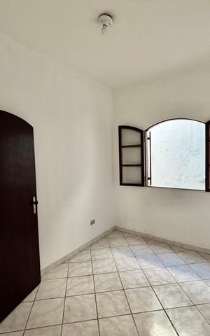 Casa para alugar com 125m², 3 quartos e 2 vagas Casa para alugar com 125m², 3 quartos e 2 vagasQuarto