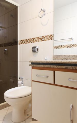 Apartamento para alugar com 220m², 5 quartos e 3 vagasBanheiro da Suíte 1