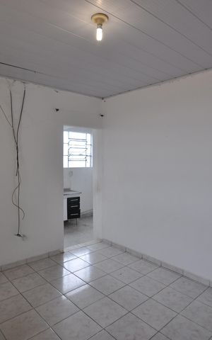 Casa à venda com 63m², 2 quartos e sem vagaSala