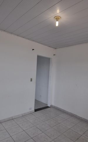 Casa à venda com 63m², 2 quartos e sem vagaSala