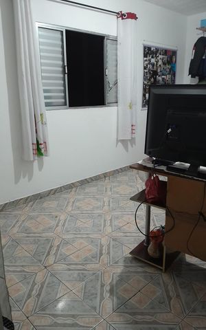 Casa à venda com 249m², 3 quartos e 2 vagas Casa à venda com 249m², 3 quartos e 2 vagasQuarto