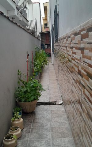 Casa à venda com 249m², 3 quartos e 2 vagas Casa à venda com 249m², 3 quartos e 2 vagasÁrea externa