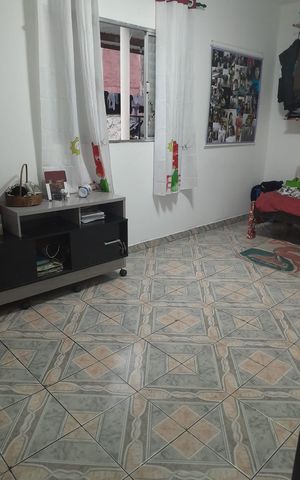 Casa à venda com 249m², 3 quartos e 2 vagas Casa à venda com 249m², 3 quartos e 2 vagasSala