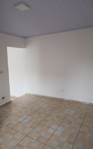 Casa para alugar com 32m², 1 quarto e sem vagaQuarto
