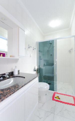 Casa à venda com 200m², 3 quartos e 2 vagasBanheiro Social