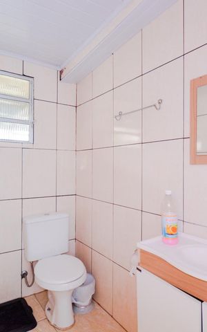 Casa à venda com 200m², 3 quartos e 2 vagasBanheiro da Edícula