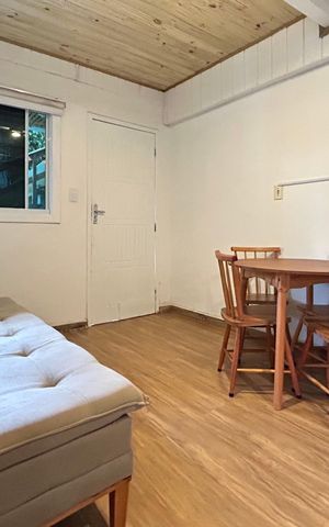 Casa para alugar com 55m², 1 quarto e sem vaga