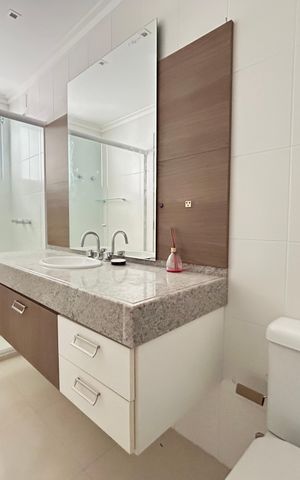 Apartamento para alugar com 95m², 2 quartos e 1 vaga Apartamento para alugar com 95m², 2 quartos e 1 vagaBanheiro suíte 1