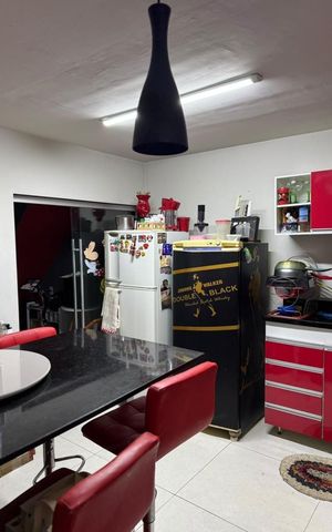 Casa à venda com 88m², 1 quarto e sem vaga Casa à venda com 88m², 1 quarto e sem vagaCozinha