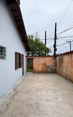 Casa para alugar com 288m², 2 quartos e 2 vagas Casa para alugar com 288m², 2 quartos e 2 vagasQuintal
