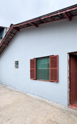 Casa para alugar com 288m², 2 quartos e 2 vagas Casa para alugar com 288m², 2 quartos e 2 vagasQuintal