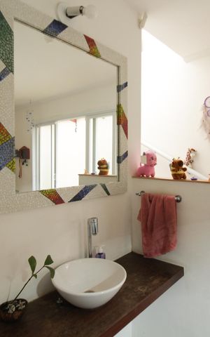Casa à venda com 180m², 3 quartos e 2 vagasBanheiro