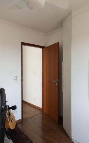 Casa à venda com 180m², 3 quartos e 2 vagasQuarto 3
