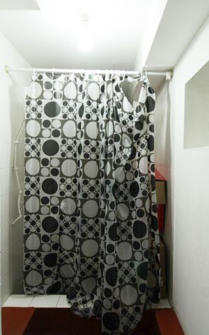 Casa à venda com 180m², 3 quartos e 2 vagasBanheiro