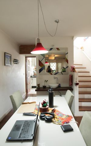 Casa à venda com 180m², 3 quartos e 2 vagasSala