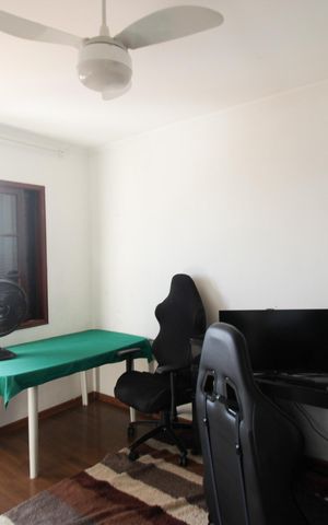 Casa à venda com 180m², 3 quartos e 2 vagasQuarto 3