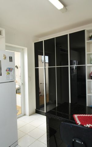 Casa à venda com 180m², 3 quartos e 2 vagasCozinha