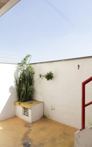Casa à venda com 180m², 3 quartos e 2 vagasQuintal