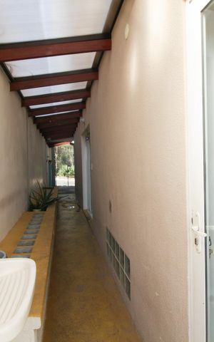 Casa à venda com 180m², 3 quartos e 2 vagasÁrea de Serviço